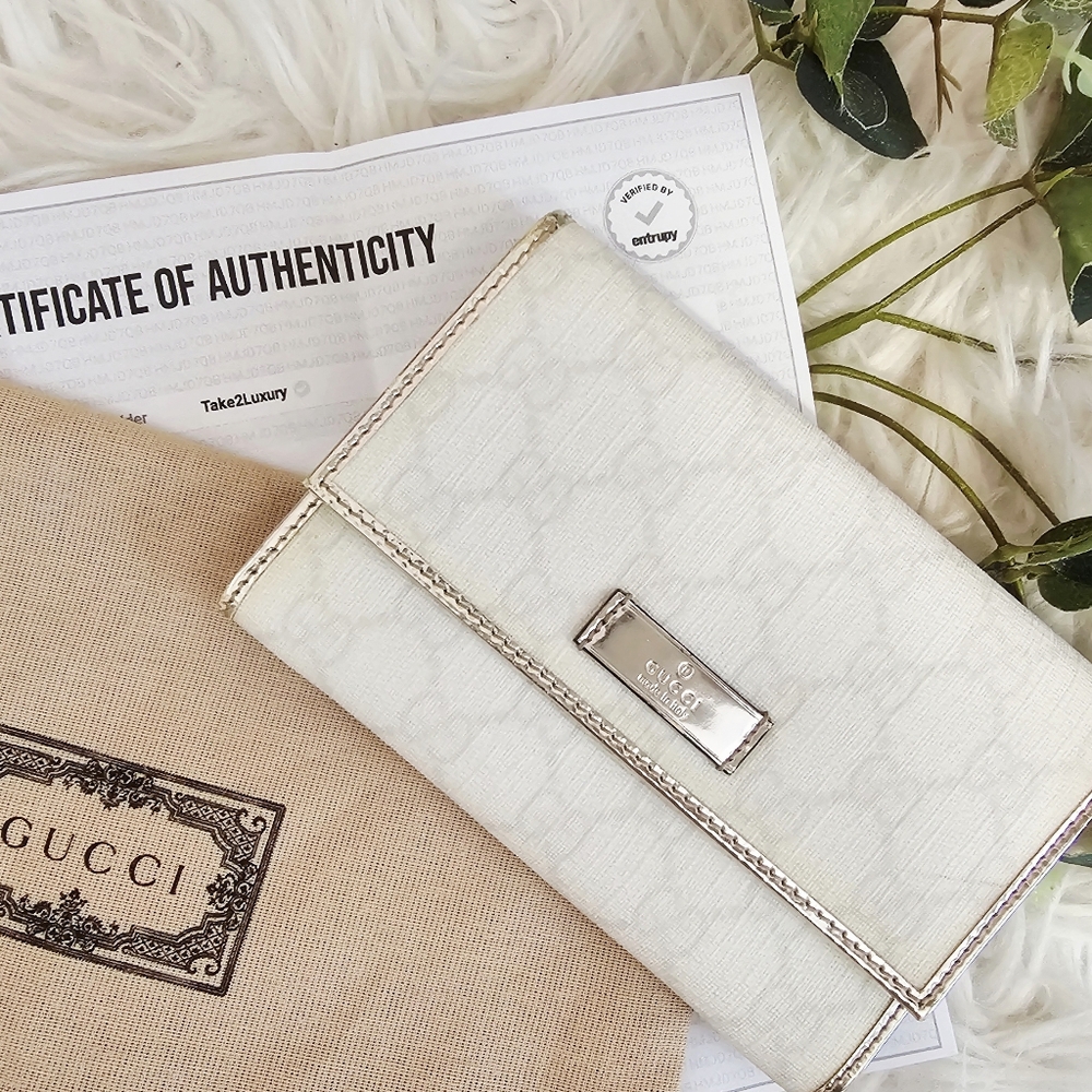 Gucci:RARE White & Silver Wallet w/ COA - Picture 4 of 15